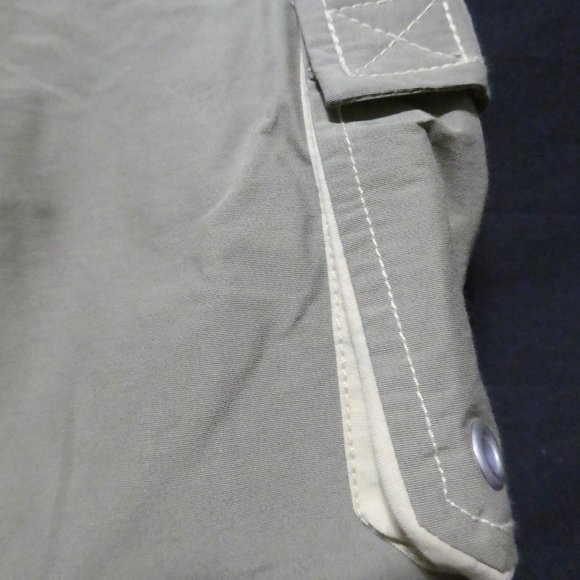 TOMMY HILFIGER | medium | Olive Green Cargo Shorts / Swim Shorts | NWOT - Picture 16 of 16